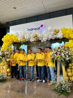 Hadir dengan Wajah Baru, 32 Gerai IM3 Siap Melayani Pelanggan Seluruh Indonesia